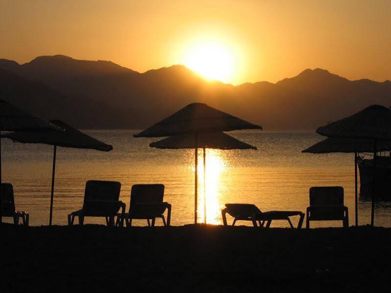 Zeybek Hotel Turunc Exteriér fotografie